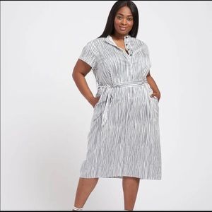 NWT Universal Standard Santorini Cotton Dress in M (18-20)